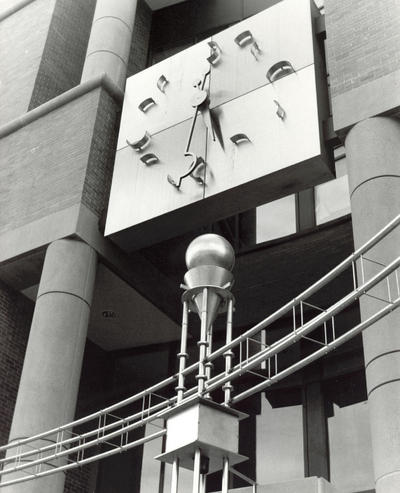 Conflict Resolution Clock Darl Thomas